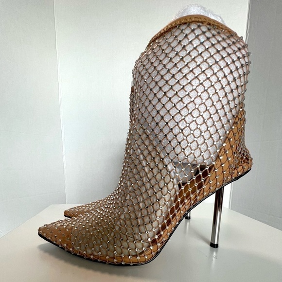 Vince Camuto, Women's Kiskia Heels Bootie - Sandstone. Size: 6 (US). NIB - Picture 6 of 15